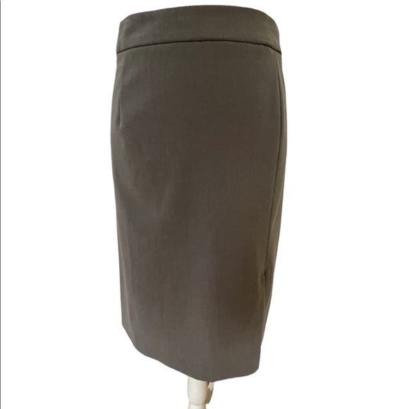 Pretty Gray Merona Skirt, size 12, EUC - Picture 4 of 9